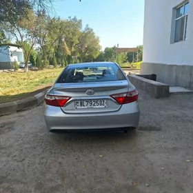 Toyota Camry 2016