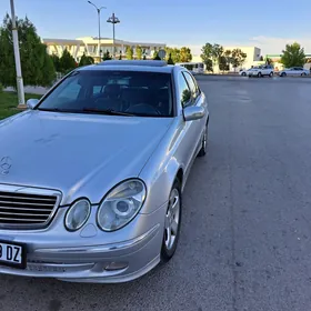 Mercedes-Benz E320 2003