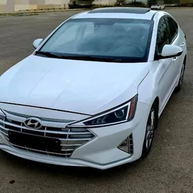 Hyundai Elantra 2019