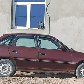 Opel Astra 1992