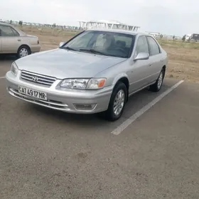 Toyota Camry 2001