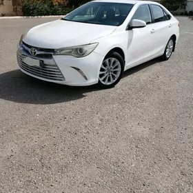 Toyota Camry 2016