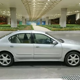 Nissan Maxima 2004