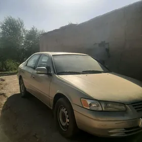 Toyota Camry 1999