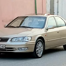 Toyota Camry 1999