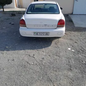 Hyundai Sonata 2000