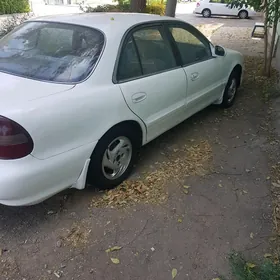 Hyundai Sonata 1998