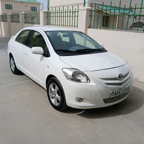 Toyota Yaris 2010