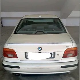 BMW E39 2000