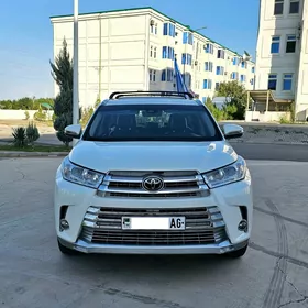 Toyota Highlander 2018