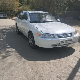 Toyota Camry 1999