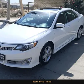 Toyota Camry 2013