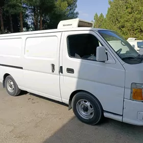 Nissan Urvan 2007