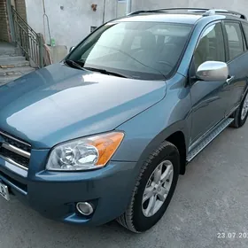 Toyota RAV4 2013