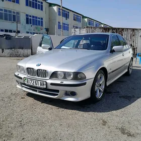 BMW E39 2000