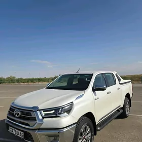 Toyota Hilux 2022