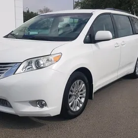 Toyota Sienna 2010