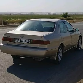 Toyota Camry 2000