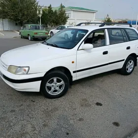 Toyota Corona 1996