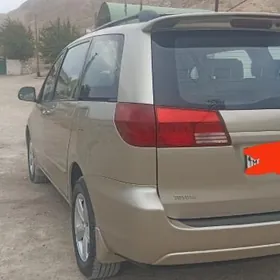 Toyota Sienna 2004