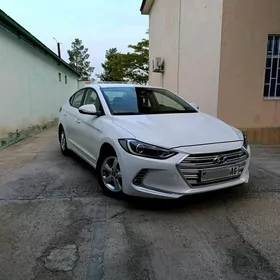 Hyundai Elantra 2018