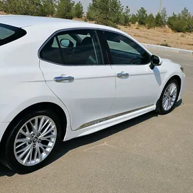 Toyota Camry 2018