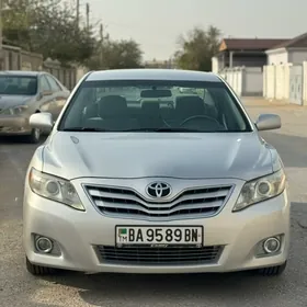 Toyota Camry 2011