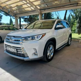 Toyota Highlander 2017