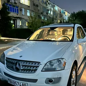 Mercedes-Benz ML350 2006