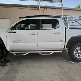 Toyota Tacoma 2018