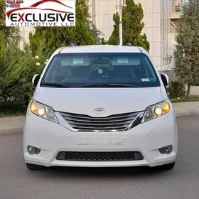 Toyota Sienna 2016