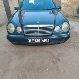 Mercedes-Benz E320 1999