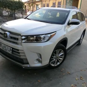 Toyota Highlander 2019