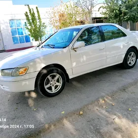 Toyota Camry 1999