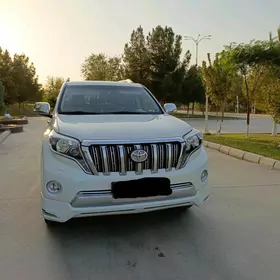 Toyota Land Cruiser Prado 2014