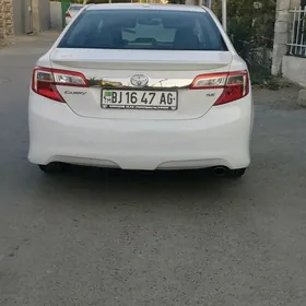 Toyota Camry 2013