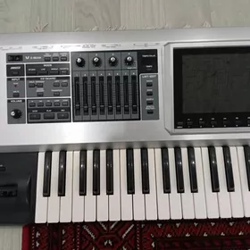 Roland J 6