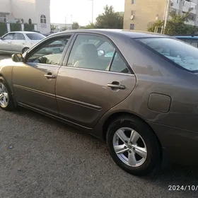 Toyota Camry 2005