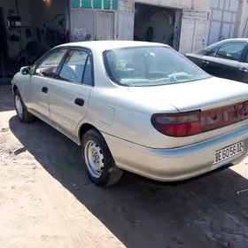 Toyota Carina 1992