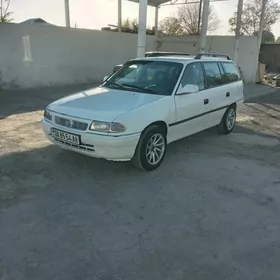 Opel Astra 1998