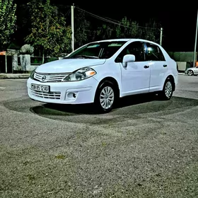 Nissan Versa 2010