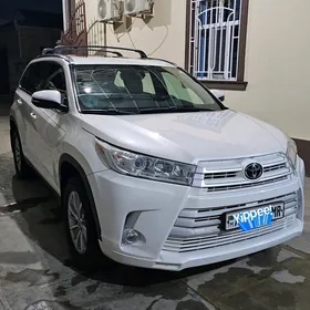 Toyota Highlander 2019