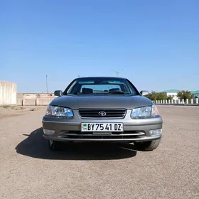 Toyota Camry 2001