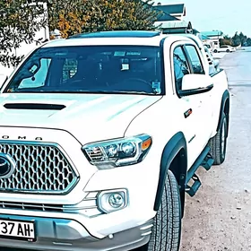 Toyota Tacoma 2018