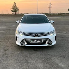 Toyota Camry 2015