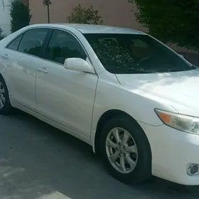 Toyota Camry 2011