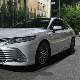 Toyota Camry 2022