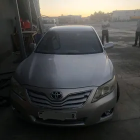 Toyota Camry 2011