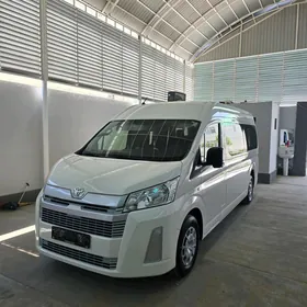 Toyota Hiace 2020