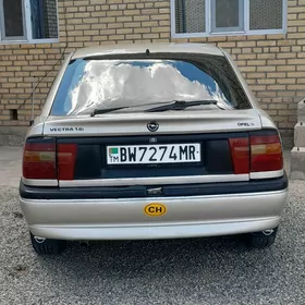 Opel Vectra 1992